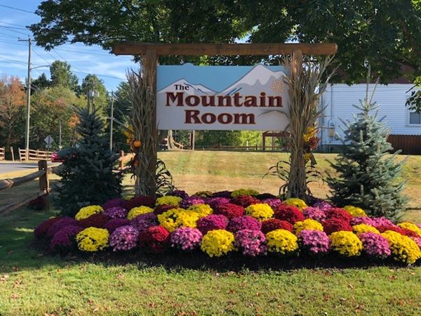 The Mountain Room at Mount Southington