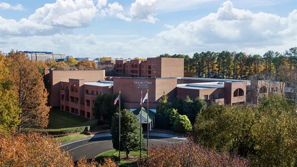 DoubleTree Suites by Hilton Charlotte SouthPark