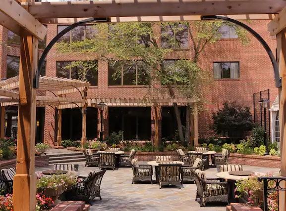 DoubleTree Suites by Hilton Charlotte SouthPark