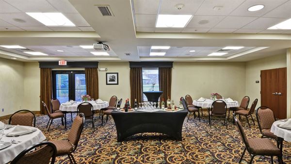 Hampton Inn & Suites New Hartford