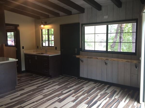 Destination at Oak Creek