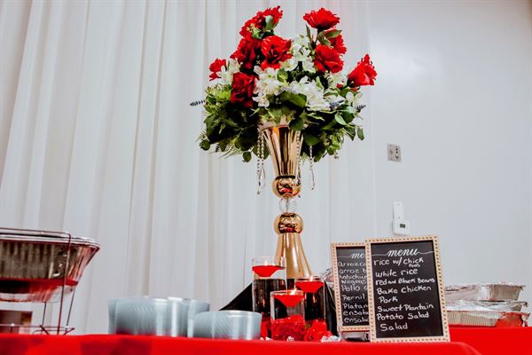 Fantasy Decor & Floral Designs