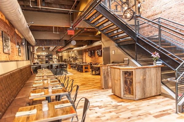 204 North Kitchen and Cocktails