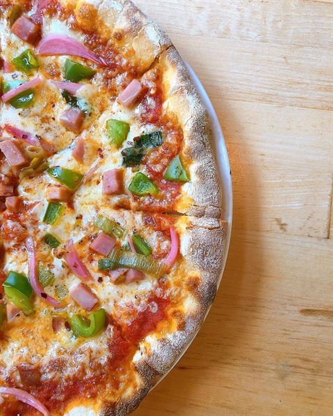 Radius Pizzeria & Pub