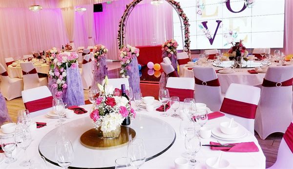 Holiday Inn El Monte Hotel