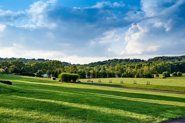 Hawk Pointe Golf Club