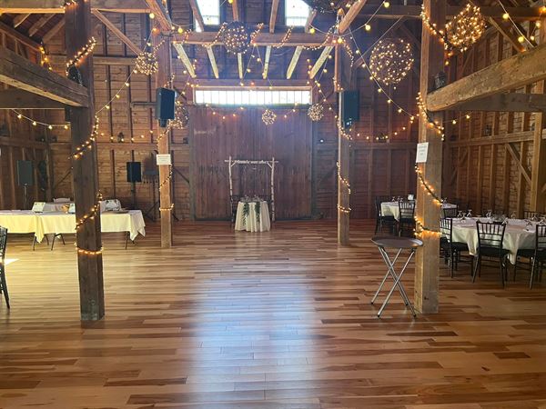 1888 Wedding Barn in Sunday River Valley Area
