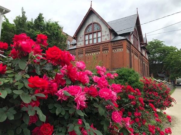 Howland Cultural Center