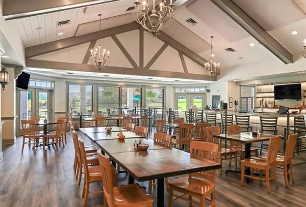 Black Oak Bar and Grille at Penn National Golf Course