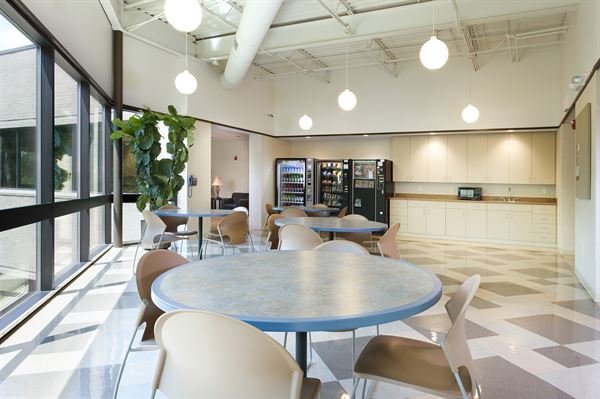 Indiana Wesleyan University, Dayton Ed. Center