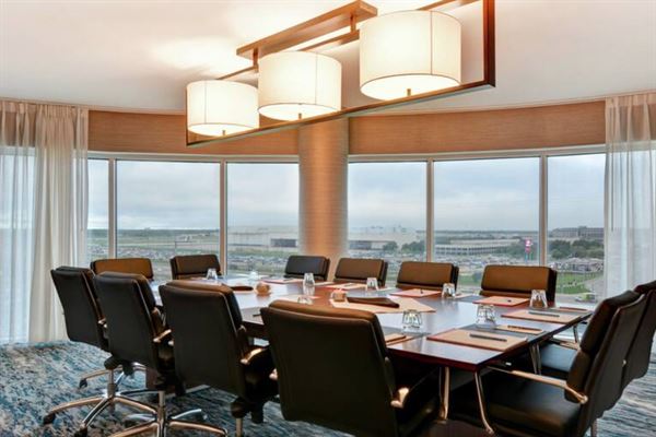 Embassy Suites by Hilton Minneapolis - Airport