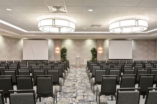 Embassy Suites by Hilton Minneapolis - Airport