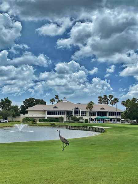 Monarch Country Club