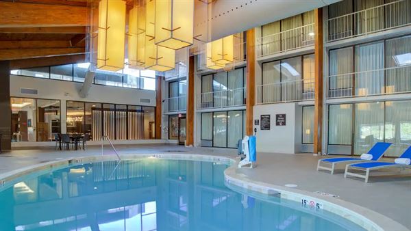 DoubleTree by Hilton Harrisonburg