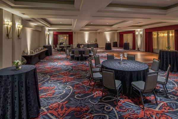 Embassy Suites by Hilton Portland - Downtown