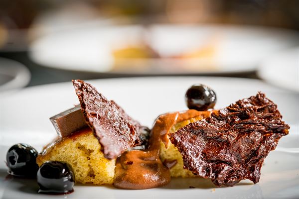 Bello by Sandro Nardone