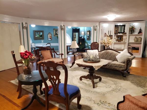 Lebby Street Wedding Chapel and Events Venue