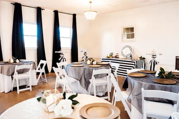 Magnolia Manor Venue, Farm, and Inn