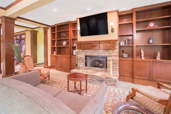 Hawthorn Suites By Wyndham Conyers