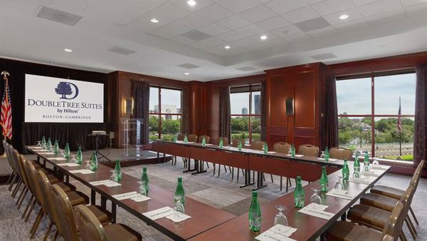 DoubleTree Suites by Hilton Boston - Cambridge
