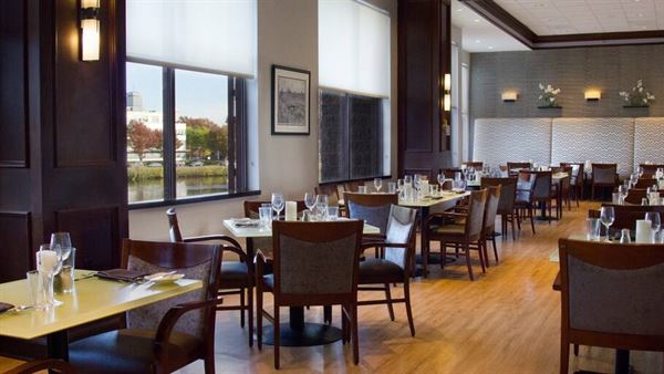 DoubleTree Suites by Hilton Boston - Cambridge