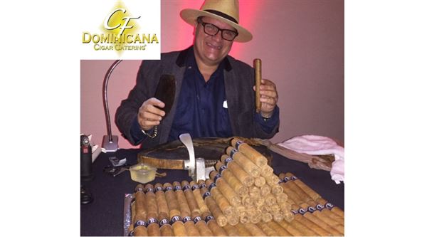 Cigar Roller for Texas Wedding, Golf & Corporate Events by Cigar Catering