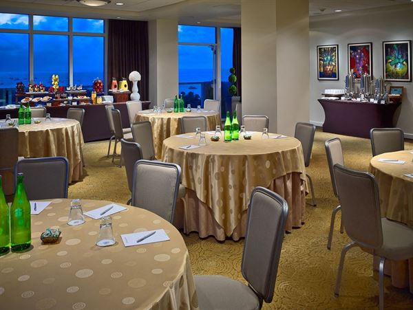 Hotel Arya Coconut Grove