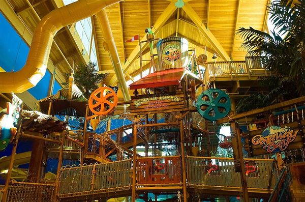 Castaway Bay Indoor Waterpark Resort
