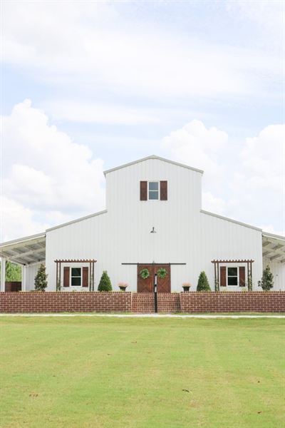 Belle's Venue and Farms