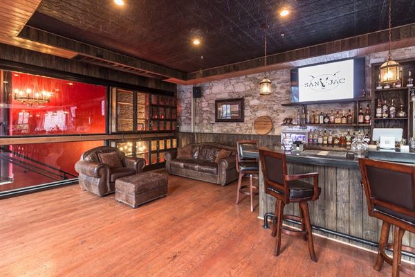 San Jac Saloon