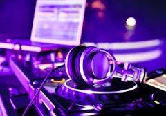 PHOTO BOOTH RENTAL OR  DJ BUFFALO