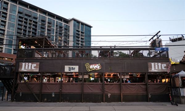 Loser's Bar & Grill Nashville Midtown