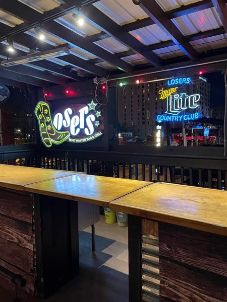 Loser's Bar & Grill Downtown Nashville