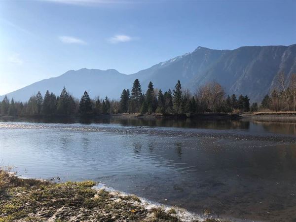 Similkameen Wild Resort & Vineyard