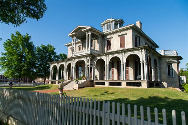 The Jemison-Van De Graaff Mansion