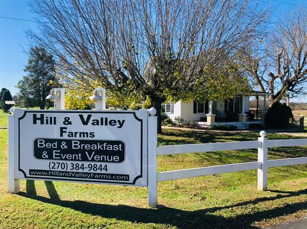Hill & Valley Farms Bed & Breakfast