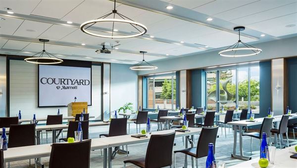 Courtyard Burlington Harbor