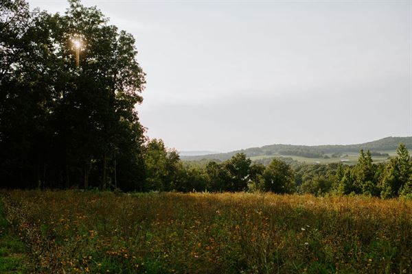 River Cliff Event Venue