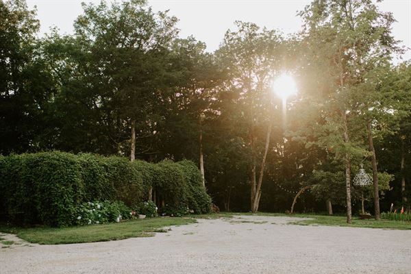 River Cliff Event Venue