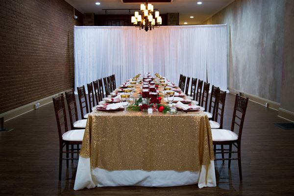 Ezio's Italian Restaurant & Catering