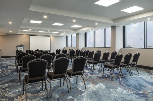 Holiday Inn Kingston-Waterfront