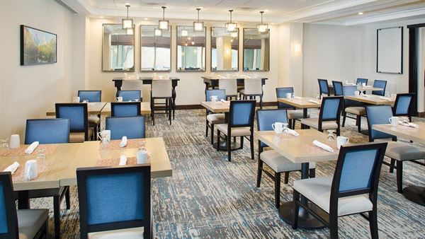 Hilton Atlanta Perimeter Suites