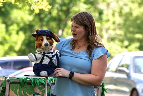 Meghan Casey with Rocky Mountain Puppets