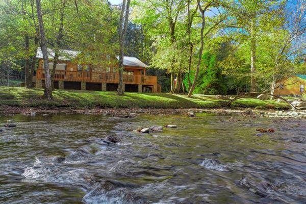 Cosby Creek Cabins