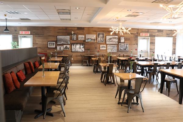 Rideau Sports Centre & The Bridge Public House