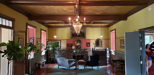 The Franklintown Inn