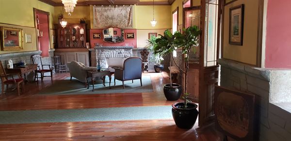 The Franklintown Inn