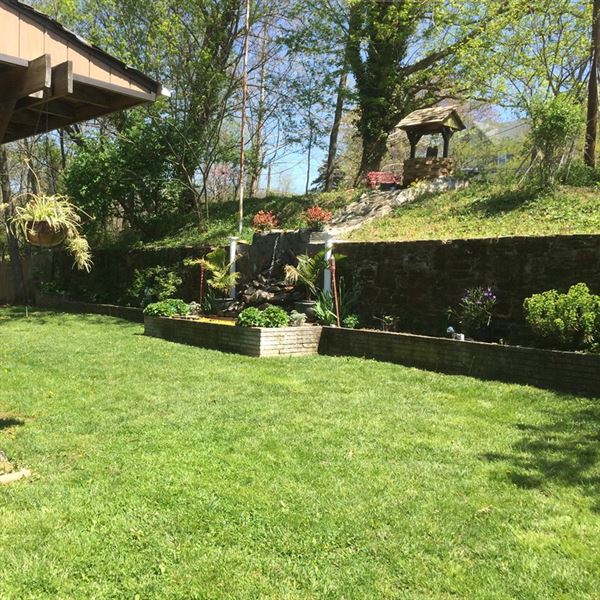 The Franklintown Inn