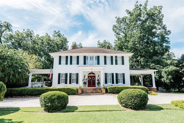 The Grand Magnolia House