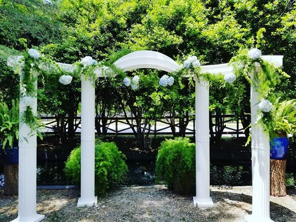 Clevedale Historic Inn and Gardens